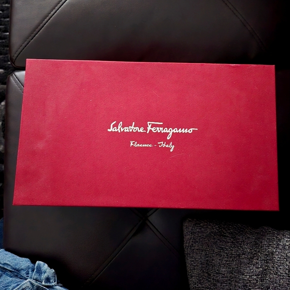 Salvatore Ferragamo SissiNude Wedge Heals with Gold Detail Bow - Picture 5 of 7